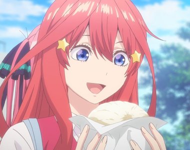 《路邊低頭吃肉包的結果》手機滑一滑抬頭才發現原來這麼多雙眼睛在盯著自己...