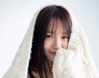 人氣美少女聲優《尾崎由香》睽違兩年的第二本寫真集推出