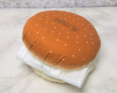 《漢堡口罩收納夾》用餐時用來暫時收納口罩,擺在桌上還能增進食慾(?)