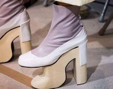 鞋子也靈魂出竅？《雙層厚底靴》一瞬間搞不清楚哪隻才是真腳的衝擊設計ww