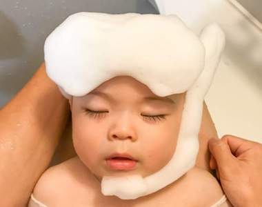 幫小孩洗澡創作的《泡泡藝術》超有愛把拔做出的各種有趣畫面