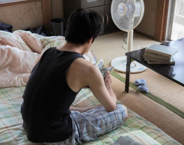 《小孩房大叔是人生勝利組》夫妻年薪1000萬活得很辛苦 寧願賺得少但有老家可以住……