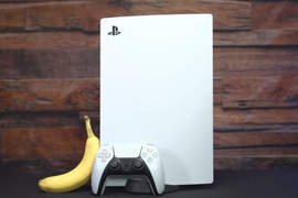 【有片】IGN實拍《PS5主機開箱影片》看看這一身低調內斂的設計，齁~想買