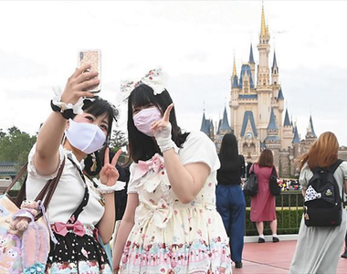 《迪士尼樂園重新營業不安心》有人發燒還去玩引發大炎上 有人準備要去就被公司開除了