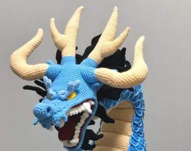 網友編織《獸王凱多龍型態毛線》六個月的努力成果超驚人