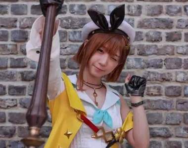 《萊莎的鍊金工房2》光榮把官網裡配圖換成了伊織萌❤