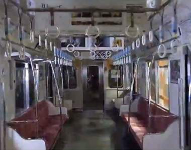 【有片】《意外錯搭無人電車》停靠終點站的列車突然駛動,推主驚慌上網求救ww
