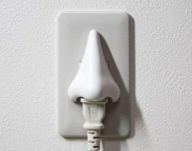 超天才發想《鼻孔造型插座》這真的會讓人有種隨時想插的衝動