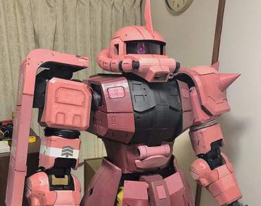 高手製作《超大可動夏亞專用薩克》還沒完成但現在的完成度已經直破天際了