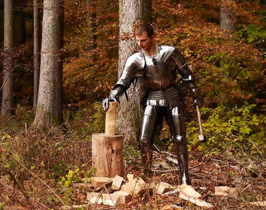 實拍《身穿鎧甲騎士的活動能力》非常靈活旋轉跳躍都沒問題