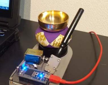 網友製作《程式當機超渡器》感應到程式停止運作就會敲鐘撫慰人心