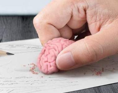 《大腦橡皮擦》為什麼讀書越讀越退步，單字越記越少？我終於知道原因了XD