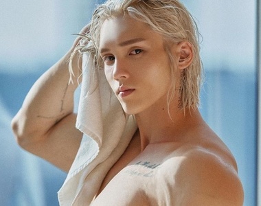 胸猛大肌肌《真實版精靈王子》韓國健身歐巴「JoJo肌肉+少女漫畫五官」養眼出浴照爆紅！