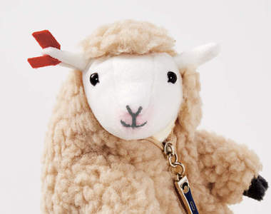 能夠感受剃毛體驗的《羊羊玩偶》拉鍊拉開就有一隻光溜溜的小羊XD