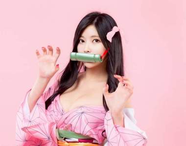 【有圖】賽車女郎cos禰豆子《model_sera》完成度高變身大姊姊可愛又性感❤