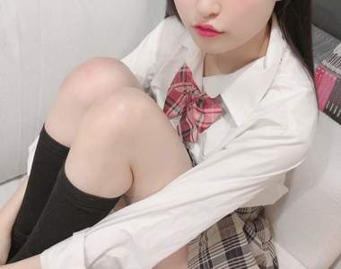 這種坐法叫什麼？《體育坐、體操坐、三角坐》我喜歡這種坐姿，因為看上去...