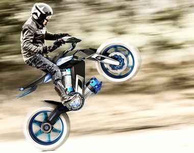 加水就能騎？《YAMAHA XT 500》純水版發表，以後不用找加油站、太陽或者電樁啦！