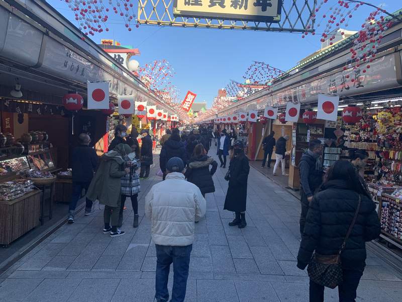 圖片4 《淺草新年參拜人潮的真相》日本議員分享的擁擠人潮,被網友踢爆根本是誤導!? | 宅宅新聞