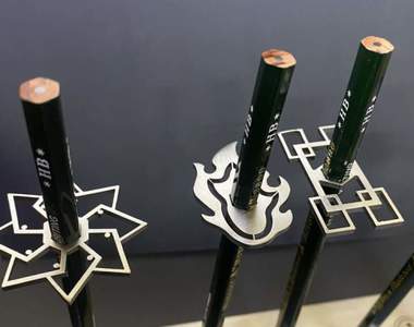 匠心獨具《鬼滅之刃鉛筆日輪刀鍔》有了它全集中K書考試都能100分