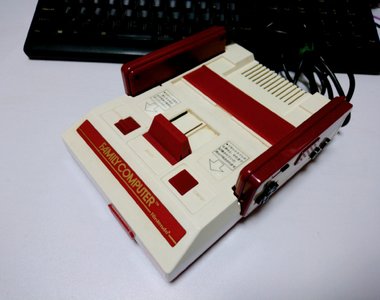 《一位懷舊遊戲迷的呼籲》老遊戲機和卡帶拜託不要丟 丟一套世上就永遠少一套