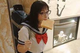 遲到了遲到了《吐司造型口塞》跟早餐不同這是拿來半夜用的宅小物? 遲到了遲到了《吐司造型口塞》跟早餐不同這是拿來半夜用的宅小物?