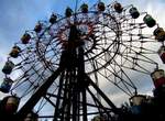 【有片】日本《廢墟遊樂園驚見轉動的摩天輪》即使白天拍攝仍讓人毛骨悚然... 【有片】日本《廢墟遊樂園驚見轉動的摩天輪》即使白天拍攝仍讓人毛骨悚然...