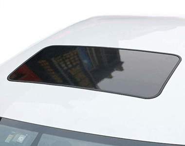 滿滿的優越感《裝闊用天窗貼紙》這玩意兒一上去整台車質感瞬間升級