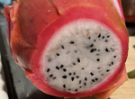 《火龍果皮創意料理》號稱吃起來超像鮪魚生魚片?日本網友半信半疑做看看…… 《火龍果皮創意料理》號稱吃起來超像鮪魚生魚片?日本網友半信半疑做看看……