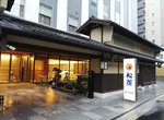 京都發現《日本最高雅的松屋》可以邊吃著牛丼邊欣賞日本庭園的高級版分店 京都發現《日本最高雅的松屋》可以邊吃著牛丼邊欣賞日本庭園的高級版分店