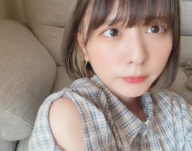 《卡介苗注射女孩》只要夏天一到，手臂上的痕跡清晰可見