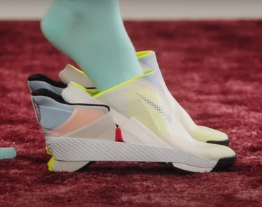 懶人救星？Nike發表Nike GO FlyEase 不用手就能輕鬆穿脫鞋子