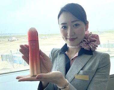 《全日空空姐推銷保養品》心靈汙穢的網友們全都想歪了 錯看成其他東西的人請舉手