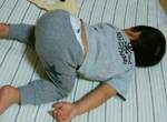 《8種睡姿代表的個性》人面獅身睡法這種會不會太誇張 《8種睡姿代表的個性》人面獅身睡法這種會不會太誇張