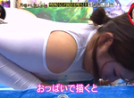 《日本巨乳畫家AOIUNI》胸部當畫筆希望名留青史 畫作與泳衣一起買算你50萬日圓 《日本巨乳畫家AOIUNI》胸部當畫筆希望名留青史 畫作與泳衣一起買算你50萬日圓