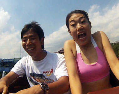 都市傳說《雲霄飛車有利結石排出》尤其是坐後排效果更不錯