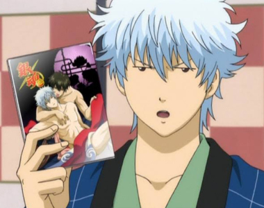 《炫耀同人誌戰利品的潛規則》男性向作品可以盡量曬 為什麼曬女性向作品被視為禁忌呢？