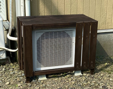 《日本網友保護冷氣糗大了》DIY打造精美防曬罩 過了一年才發現那台不是自己家的室外機