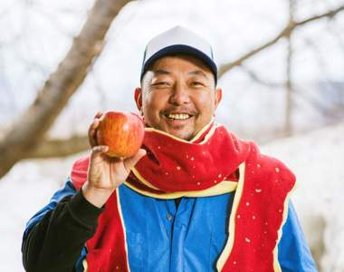 青森文創小物《蘋果削皮圍巾》如果都市傳說是真的?那戴著可以看見另一伴嘛XD