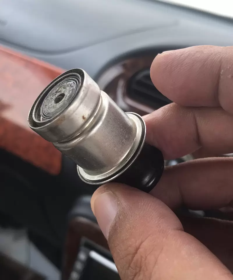 6.7年級生才懂《那些曾流行過的東西》年輕人肯定都沒看過點菸器對吧? 6.7年級生才懂《那些曾流行過的東西》年輕人肯定都沒看過點菸器對吧?