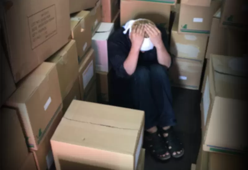 《聽說畫同人誌超好賺？》20年資歷的高菜しんの揭露真相 家中滿滿都是沒賣完的存貨