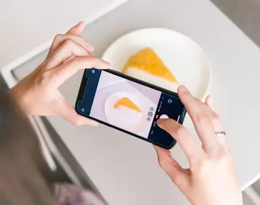 《餐廳禁止攝影的原因》奇特理由連美食記者都驚訝 講究碗盤餐具的高級餐廳特別要注意