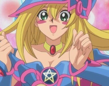 《色色的遊戲王卡片》大叔專門跟小朋友收集這種卡 小時候笑他很笨如今終於明白了