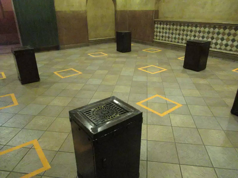 《迪士尼樂園的吸菸室很像獵人試驗會場》這可是只有合格的人才能待的地方啊XD