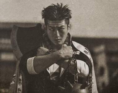 鬼滅之刃cosplay《岩柱 悲鳴嶼行冥》黑白照片重現大正時代的模樣超還原