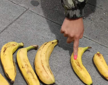 youtuber街訪《女高中生理想的香蕉大小》八種尺寸大小看看女孩最喜歡哪一種？