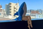 趣味扭蛋《美腿鯊魚》結合惡搞與性感於大腿之上~好鯊