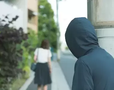 把天賦用錯了地方《跟蹤狂GPS追蹤術》即便搬家也可以靠這招追到妳