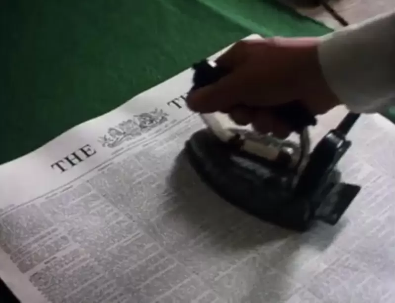 《日本女性員工的奇葩工作》每天早上要替主管燙報紙?聽聽親身經歷那個年代的人現身說法 《日本女性員工的奇葩工作》每天早上要替主管燙報紙?聽聽親身經歷那個年代的人現身說法