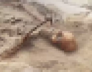 鐮刀鎖喉《波蘭吸血鬼葬禮》這是為了防止她復活而做的措施嗎?