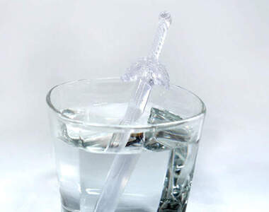  勇者鬥惡龍《羅德之劍 製冰器》身為拯救世界的勇者，夏天清涼一下也是很必要的